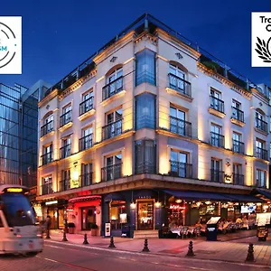 تحقق من التوفر