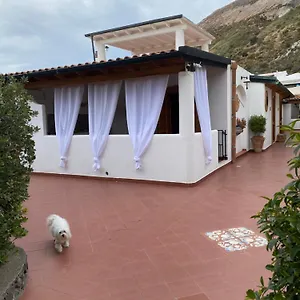Casa Arcada Vulcano (Isola)